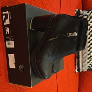 Sorel Women's Black Ankle Booties